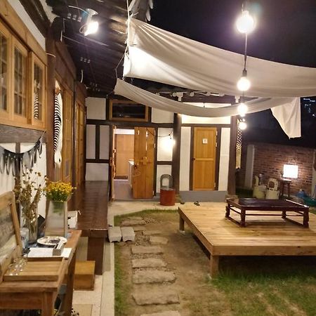 Hundred Years Hanok Mokpo Eksteriør billede