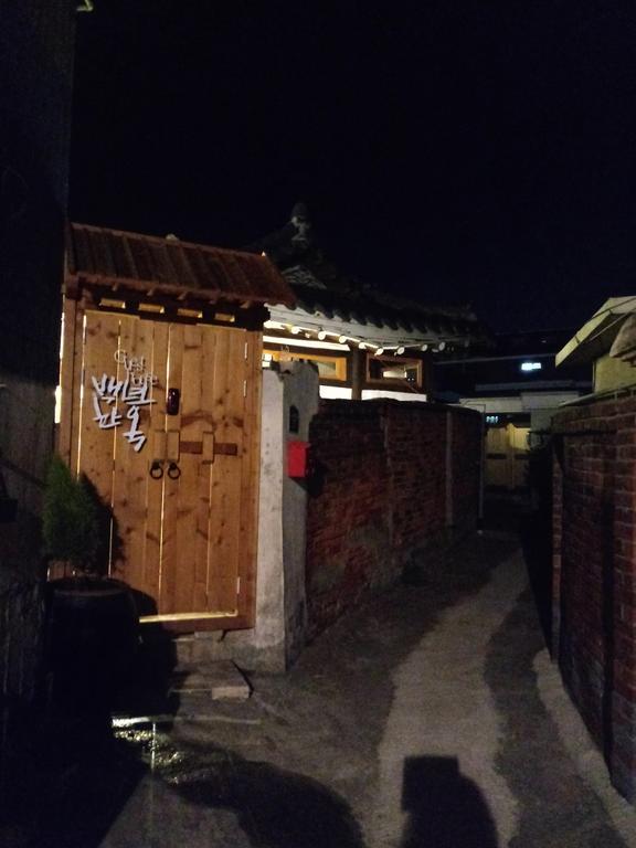 Hundred Years Hanok Mokpo Eksteriør billede