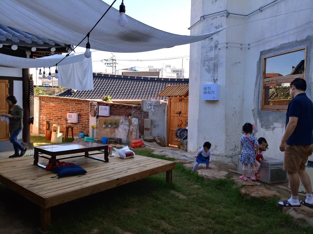 Hundred Years Hanok Mokpo Eksteriør billede