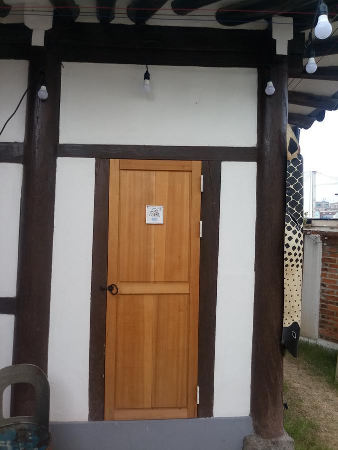 Hundred Years Hanok Mokpo Eksteriør billede