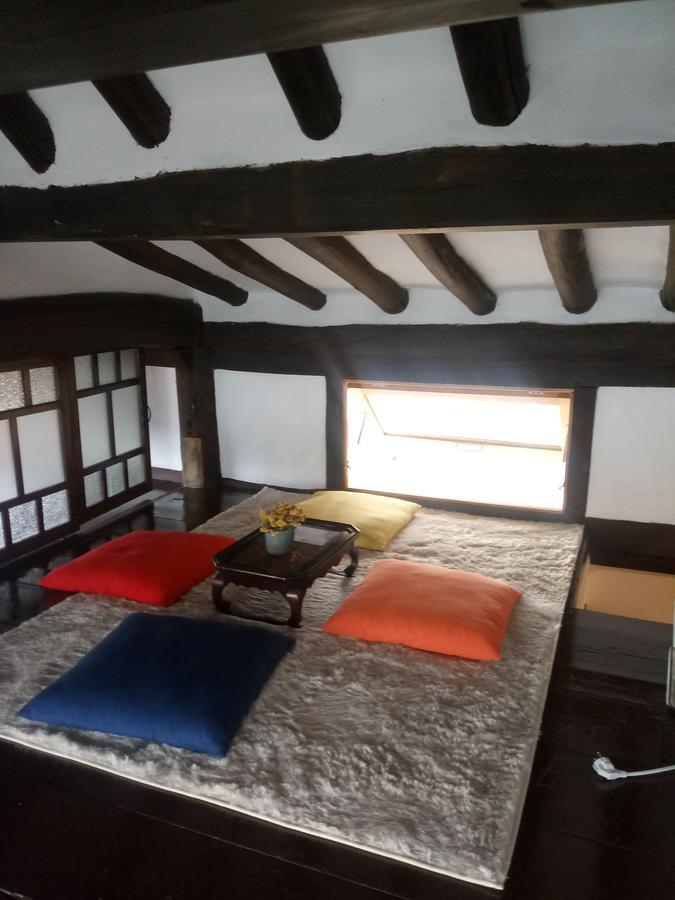 Hundred Years Hanok Mokpo Eksteriør billede