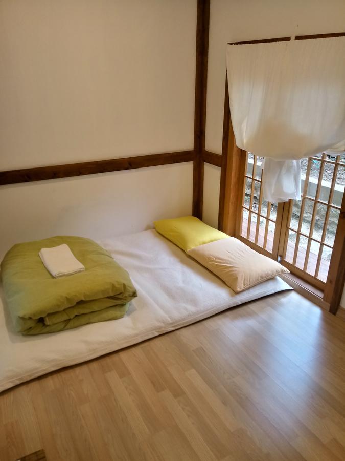 Hundred Years Hanok Mokpo Eksteriør billede