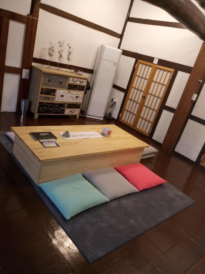 Hundred Years Hanok Mokpo Eksteriør billede